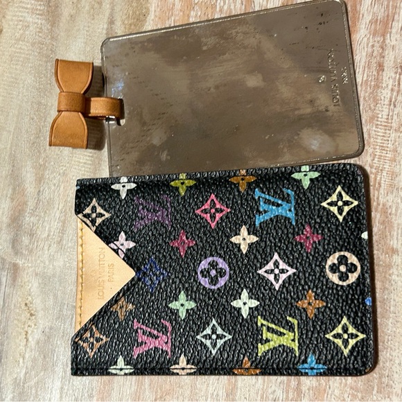 Authentic Louis Vuitton Mirror with Holder can use for cards also.  So cute!!! 🩷 - Picture 2 of 4